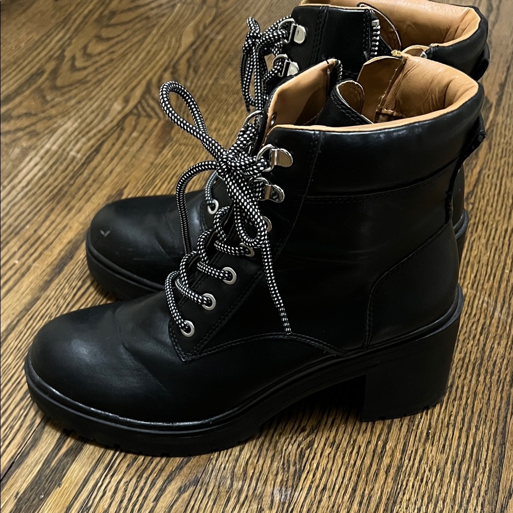 Pull&Bear Black Leather Ankle Boots